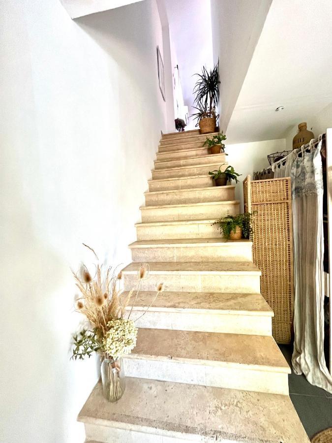 Loft Atypique Au Milieu Des Champs Apartman Tourrettes Kültér fotó